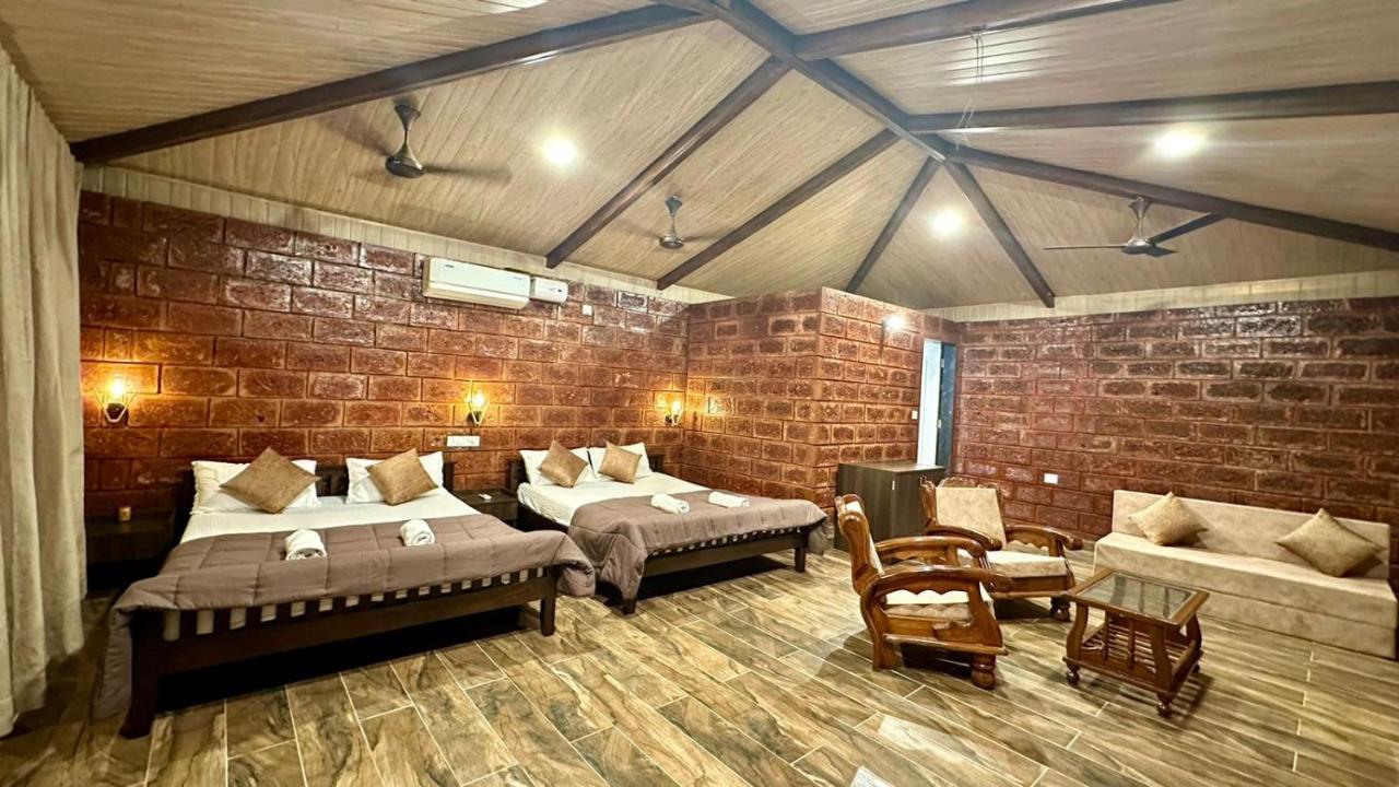 The Beach Hive Resort Kashid Exterior photo
